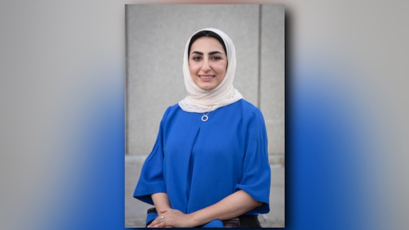 أول جراحة عمانية تحصل على البورد الكندي في تخصص دقيق
