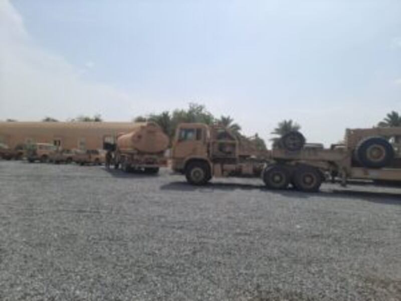 وزارة الدفاع ترسل مولدات ومعدات إلى شمال الباطنة