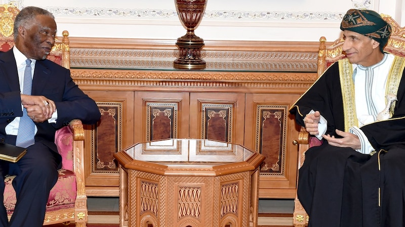 سمو السيد فهد يستقبل رئيس الاتحاد البرلماني الدولي والرئيس الأسبق لجنوب أفريقيا
