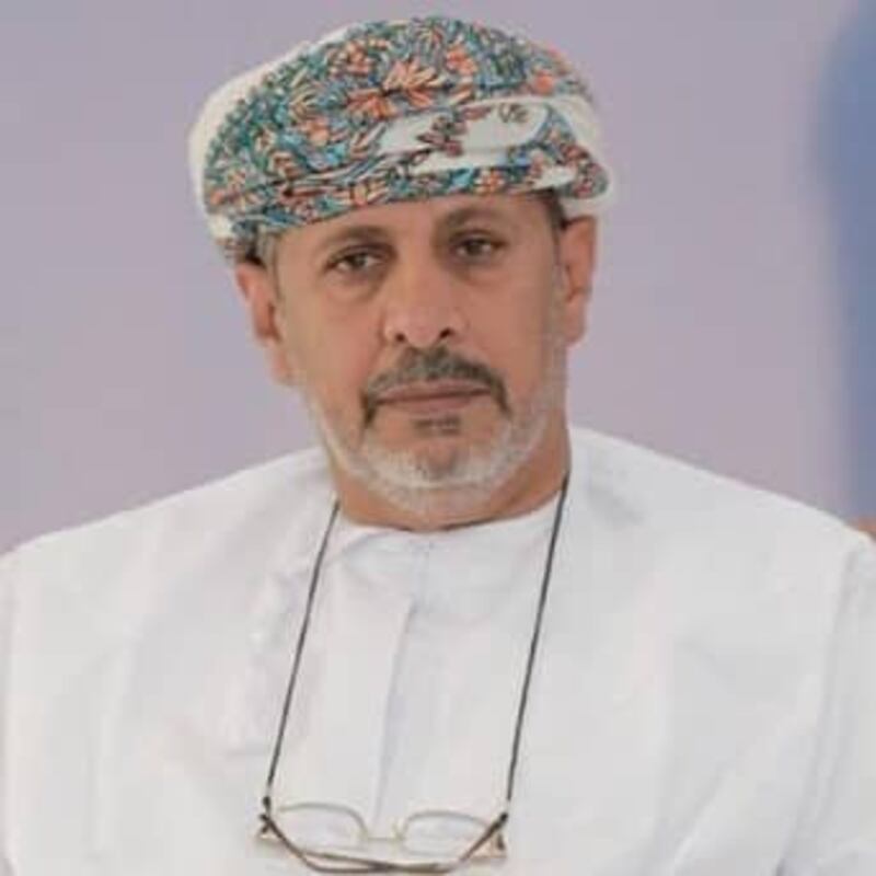 باحث عماني يفوز بجائزة خليجية مهمة