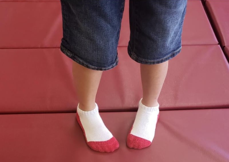 احذروا، جلوس أطفالكم بوضعية W