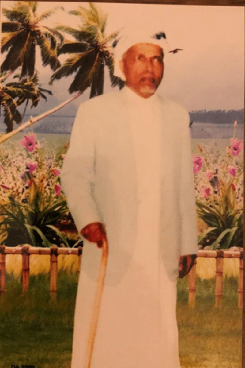 مسيرته حافلة بالكثير: ماذا تعرف عن المعلّم العُماني الذي قام بدور مهم في النشاط التعليمي بشرق أفريقيا