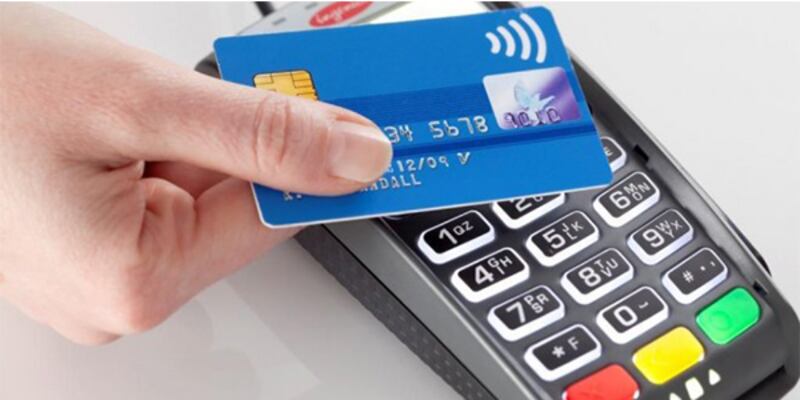 من ضمنها المقاهي: إلزام مؤسسات تجارية بالدفع الإلكتروني