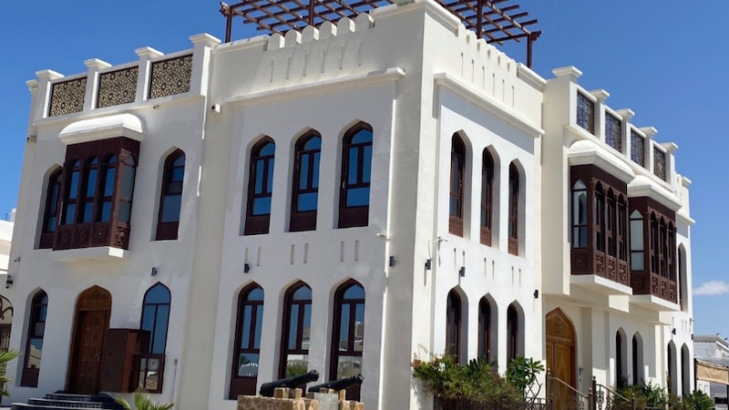 ماذا تعرف عن البيت الذي كان ينزل فيه سلاطين عمان