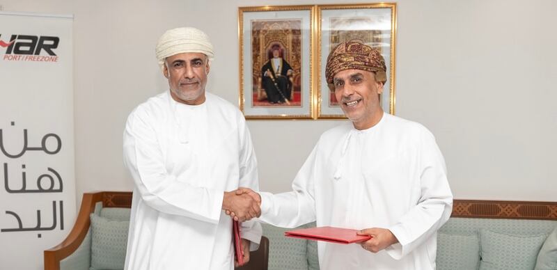 تستفيد منها الشركات المحلية: 3 اتفاقيات جديدة في ميناء صحار والمنطقة الحرة