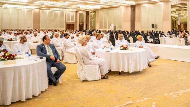 بمشاركة أكثر من 300 من رواد الأعمال: بنك مسقط ينظم ندوة عن تنمية الأعمال التجارية لزبائن نجاحي في صلالة