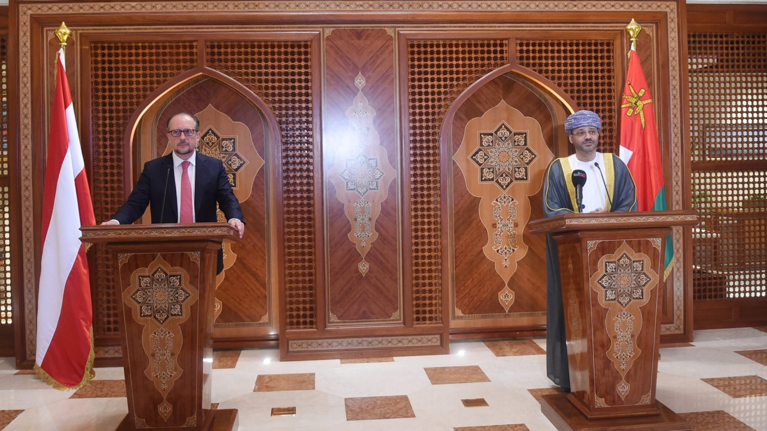 مذكرة تفاهم حول المشاورات السياسية بين السلطنة والنمسا