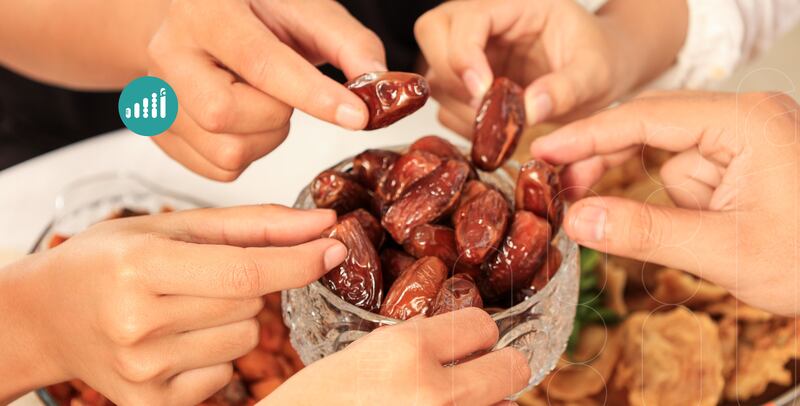 لا تبدأ إفطارك بما يرهق معدتك، جرّب التمر أولًا