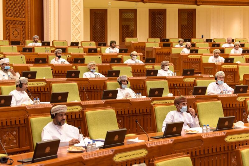 اليوم: جلسة سرية..وغدا وزيرا المالية والاقتصاد في “الشورى”