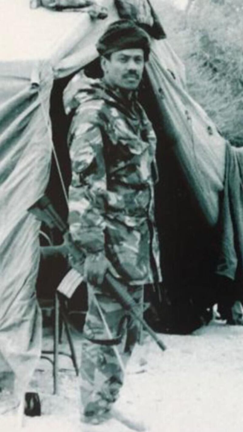 آخر الأحياء منهم يروي التفاصيل: حكاية السفراء الستة إلى مسقط ولقائهم بالسلطان قابوس بن سعيد