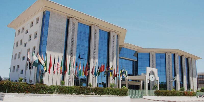 برلمان الدنمارك يجرم حرق المصحف الشريف، و”الإيسيسكو” ترحب