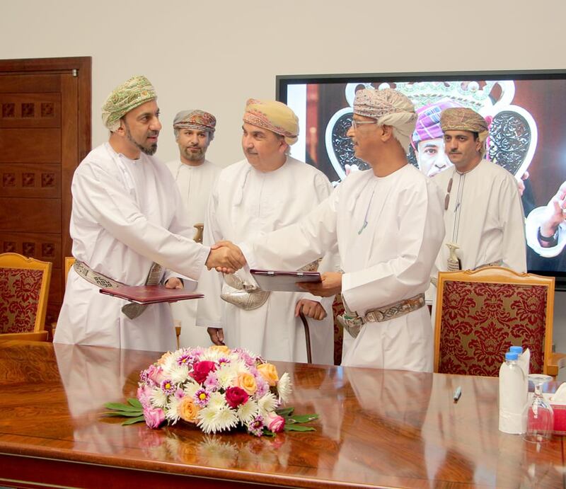 لتطوير البحوث العلمية: اتفاقية تعاون بين مكتب حفظ البيئة وجامعة نزوى