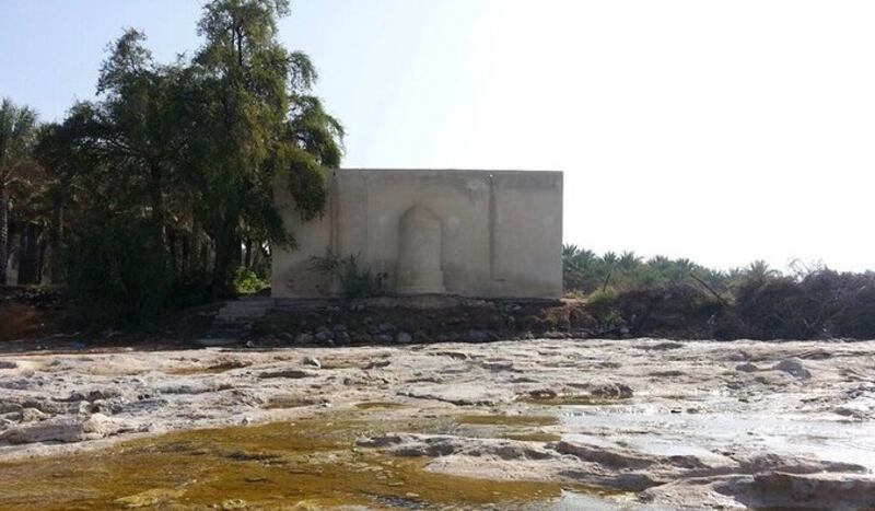 لها اسمان: عين ماء عمانية تتميز بمياهها الكبريتية