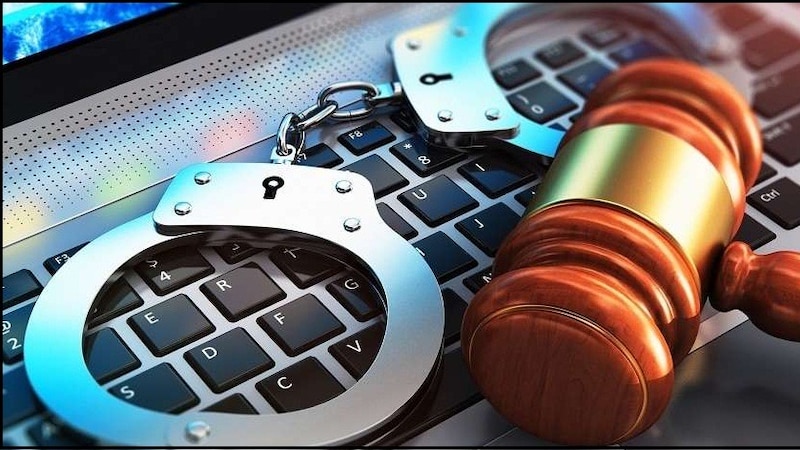 بعضها بسبب إعلانات المشاهير: مسؤول شرطي يوضح أسباب ارتفاع جرائم الاحتيال والابتزاز الإلكتروني