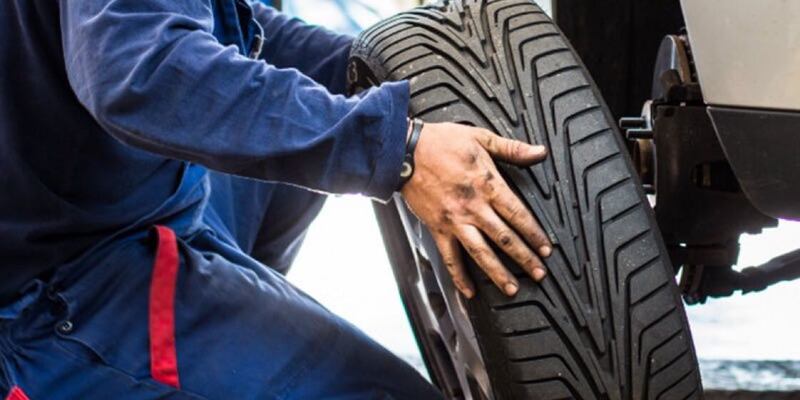 تعرّف على عدد السنوات التي يجب بعدها تغيير إطارات المركبة