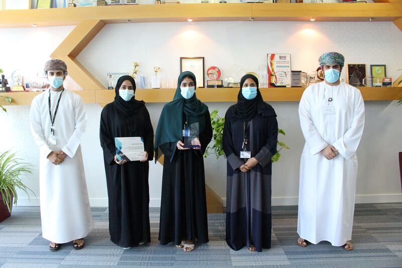 بنك مسقط يفوز بجائزتين دوليتين لتميزه في مجال المعالجة المباشرة لعمليات المقاصة