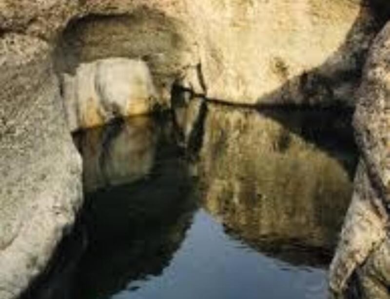 عين في السلطنة تعود للتدفق بعد 7 أشهر من الجفاف