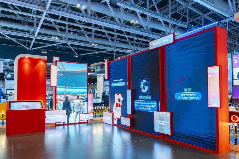 حلول رقمية متطورة قدمتها فودافون في كومكس 2024م، إليك تفاصيلها