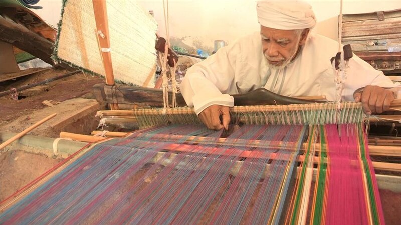 عدوم البدوي 70 عامًا في صناعة النسيج