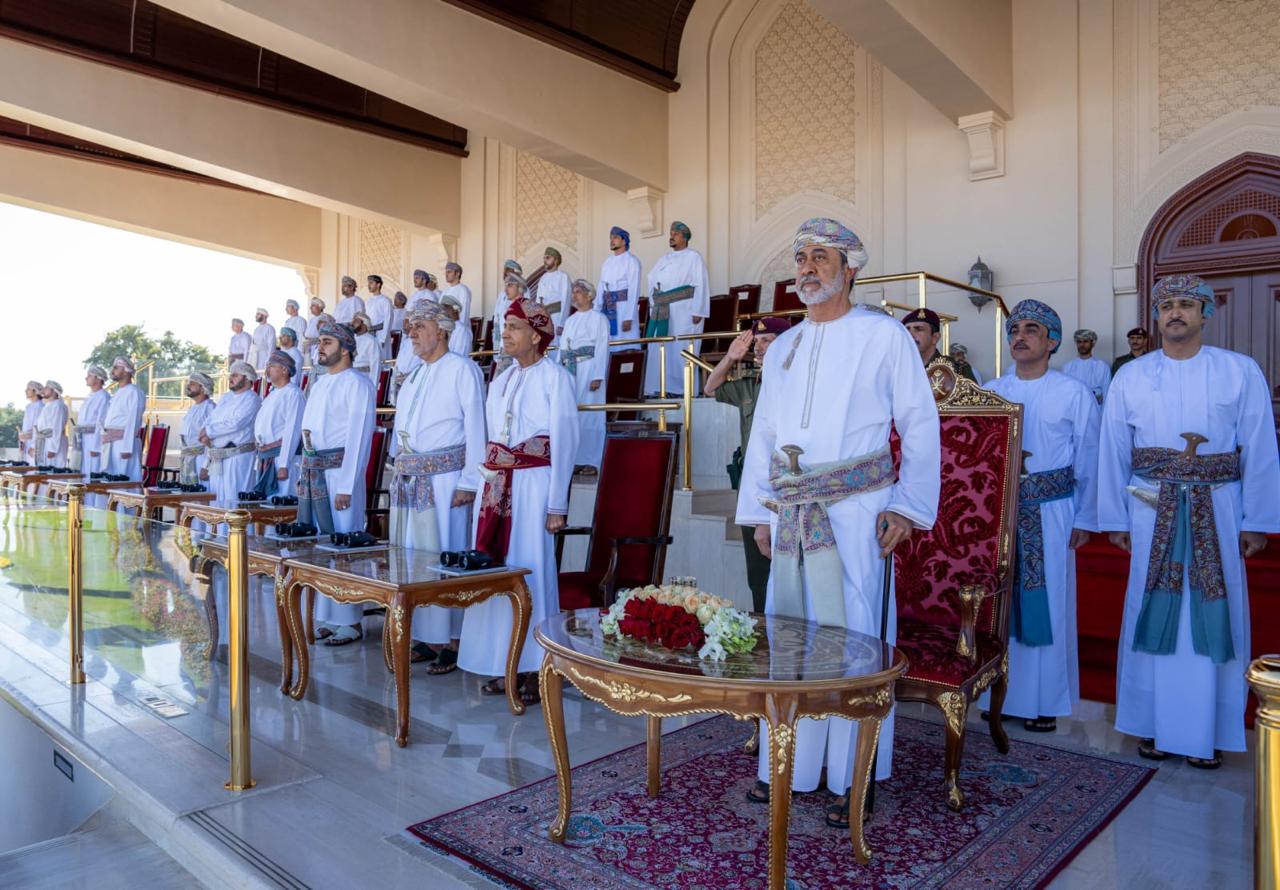 جلالة السلطان يرعى المهرجان السُّلطانيَّ لسباق الخيل