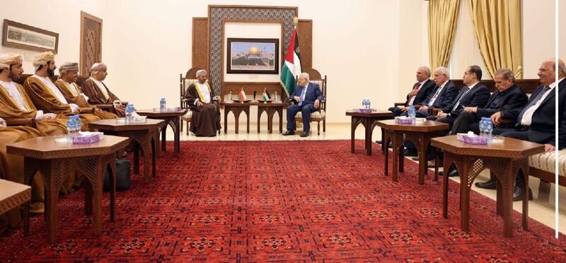 جلالة السلطان يدعو الرئيس الفلسطيني لزيارة سلطنة عمان
