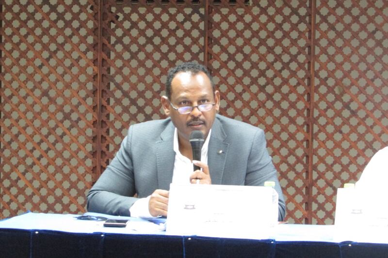شغوف بالفلسفة والدين: حوار مع طبيب سوداني يعمل في ظفار منذ مدة تقترب من 20 عامًا