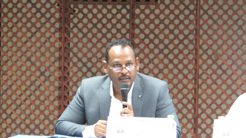 شغوف بالفلسفة والدين: حوار مع طبيب سوداني يعمل في ظفار منذ مدة تقترب من 20 عامًا