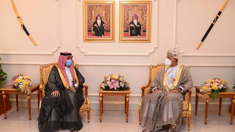 سمو السيد شهاب يستقبل السفير السعودي