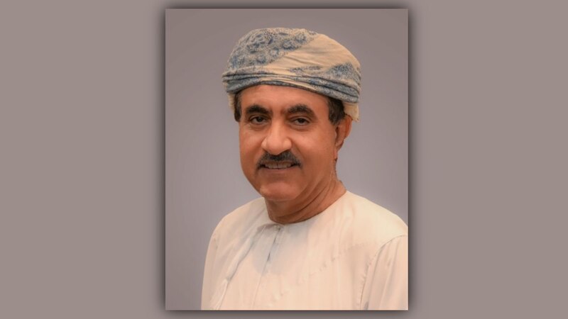 عبدالرزاق الربيعي يكتب: عيادات بصريّة ورواق فنّي (مُختلفٌ ألوانه)