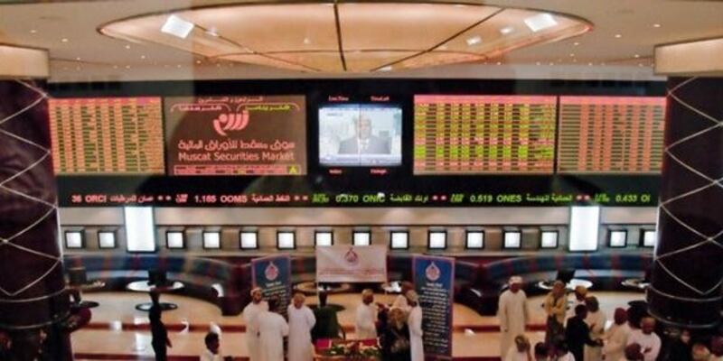 تداولات “محدودة” في سوق مسقط بسبب “الترقب” وسهم أحد البنوك الأعلى تداولا