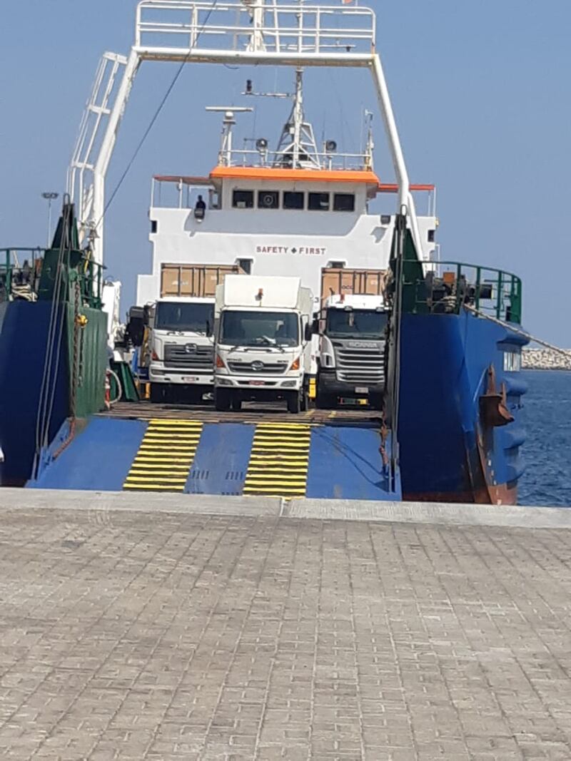 من وإلى مسندم : نقل 11000 شخص و 9000 طن من البضائع والسلع