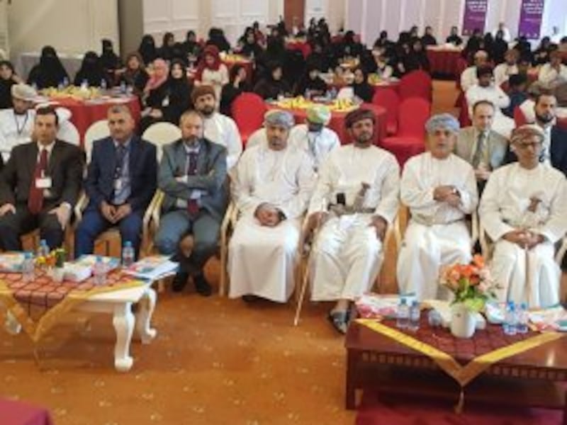 ندوة حول إدارة “الإنفاق والادخار” في المنزل بصلالة