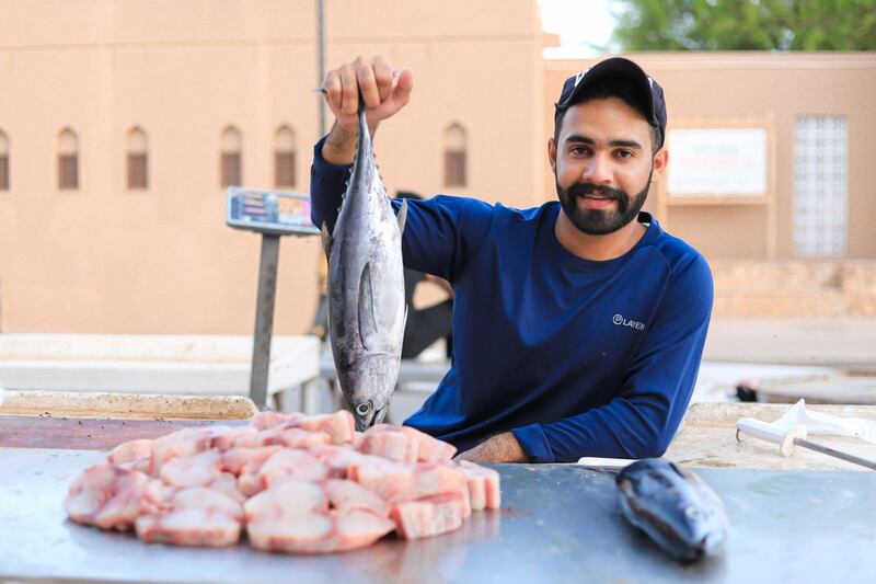 لماذا يُفضِّل شباب نزوى الأعمال الحرة؟