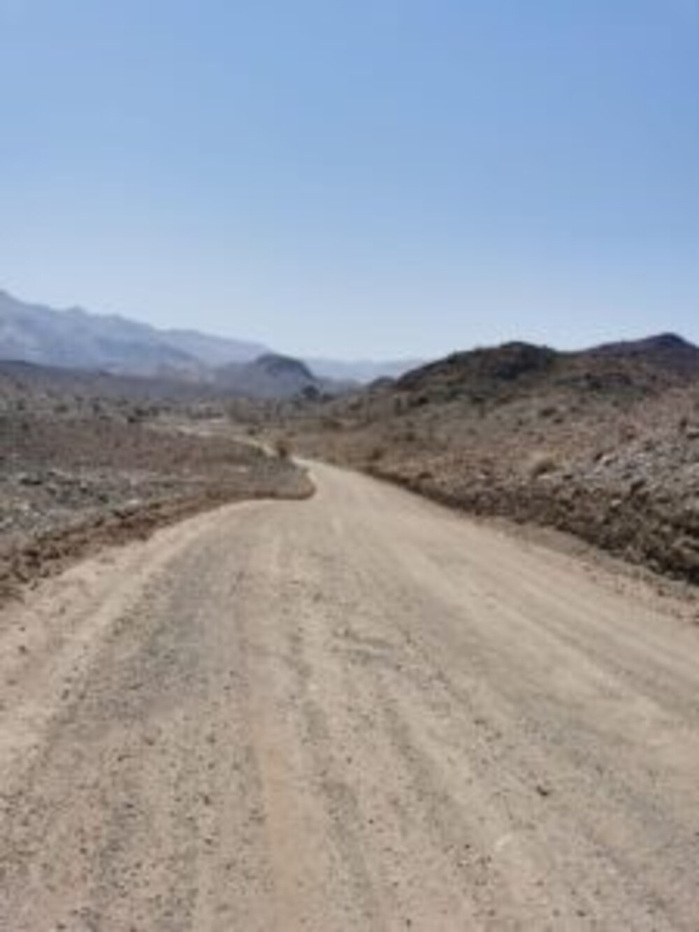بالصور: زيارة ميدانية لوزير النقل