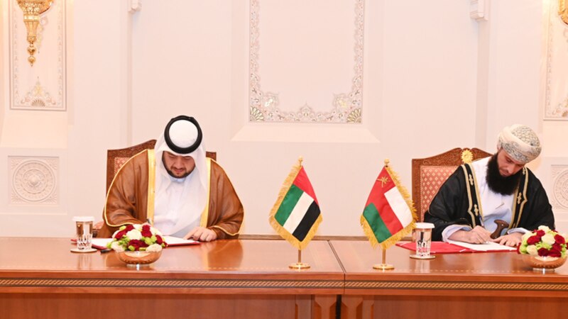 جهاز الاستثمار العماني يكشف قيمة اتفاقياته مع الجانب الإماراتي