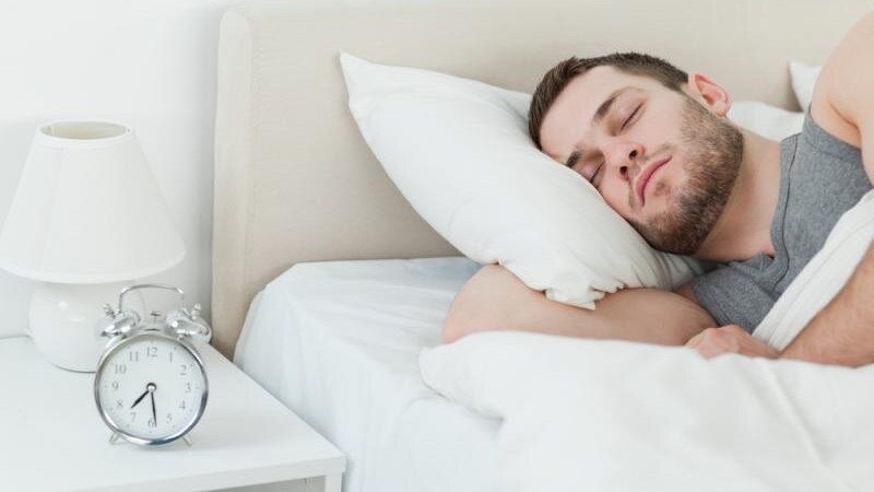 كيف تؤثر دورة النوم على حياتنا؟