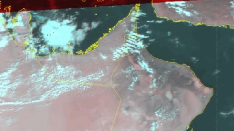 مسقط وجنوب الباطنة تستقبلان المطر: تأثيرات الأخدود تبدأ
