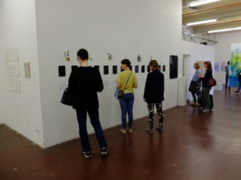 فنان عُماني يشرح “كلمات الحب” في اللغة العربية عبر لوحات فنية بألمانيا