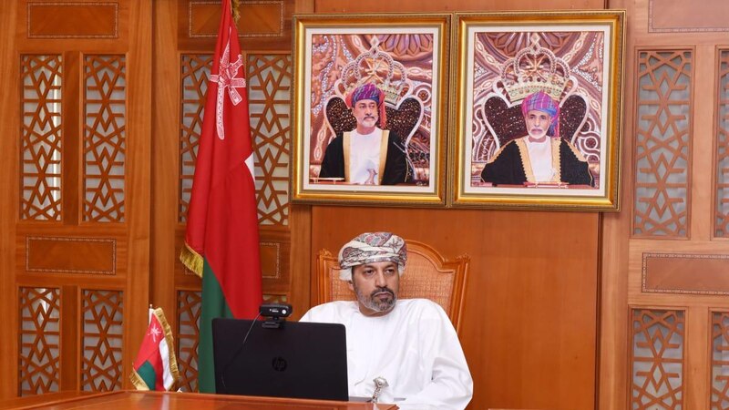السيد حمود بن فيصل يشارك في اجتماع عربي