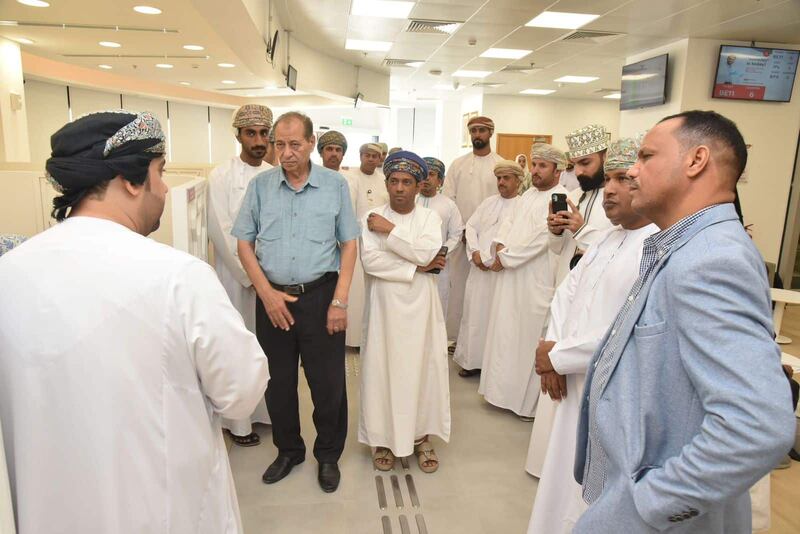 فروع بنك مسقط واجهة رئيسية تترجم رؤية البنك “نعمل لخدمتكم بشكل أفضل كل يوم”