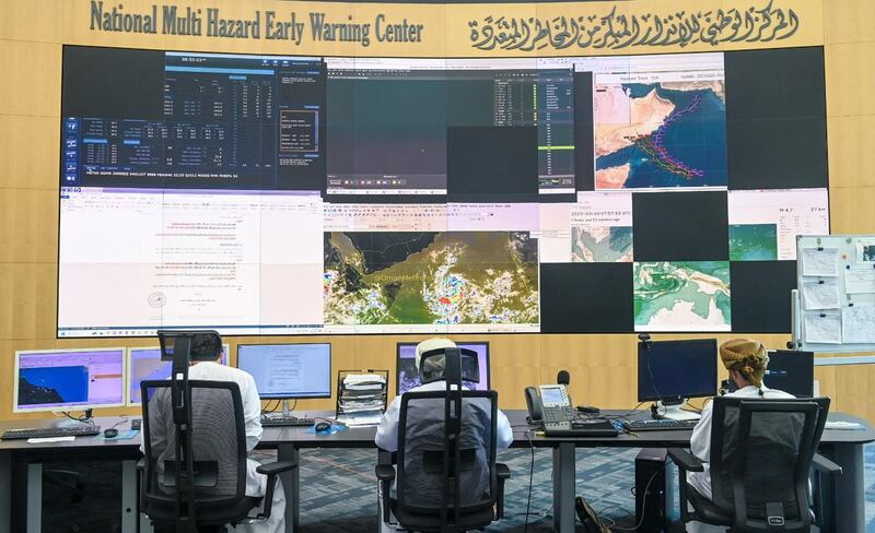 لملاك السفن ومرتادي البحر؛ أتخذوا الحيطة والحذر بسبب الحالة المدارية