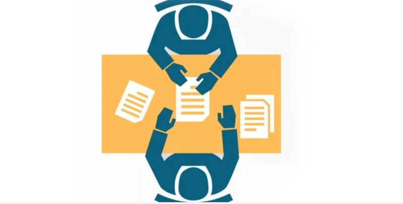 جهود تنجح في إيقاف تسريح 42 موظفًا عمانيا