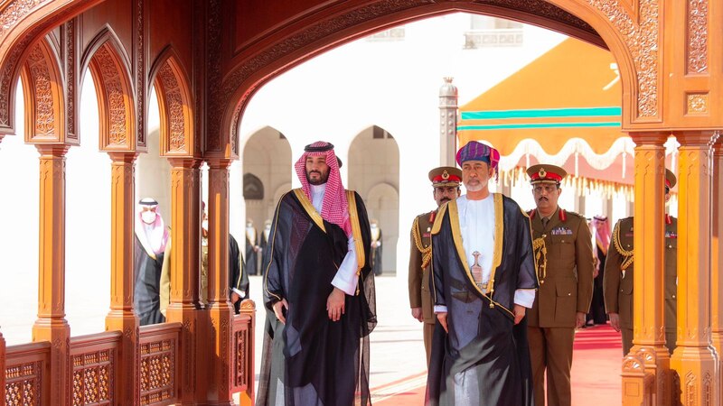 الأمير محمد بن سلمان يختتم زيارته الرسمية لسلطنة عمان