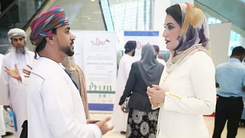 السيدة منى بنت فهد تؤكد الوعي بقضايا الأطفال وتوجّه رسالة إلى أولياء الأمور