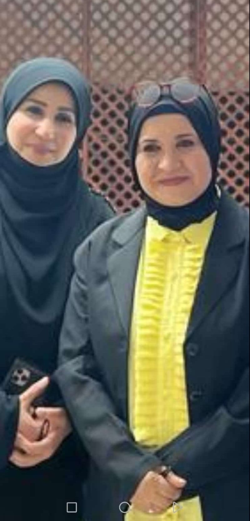 7 أسئلة تقربنا من الأستاذة هناء حُسين السكاكري و15 عامًا في عُمان