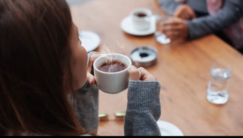 مع ازدياد أعدادها؛ ما سبب ارتياد المقاهي؟