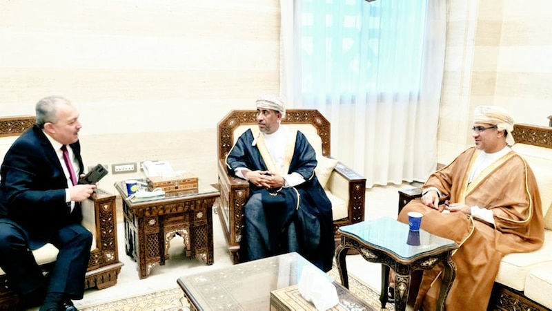 السيد تركي البوسعيدي يلتقي برئيس مجلس الوزراء السوري