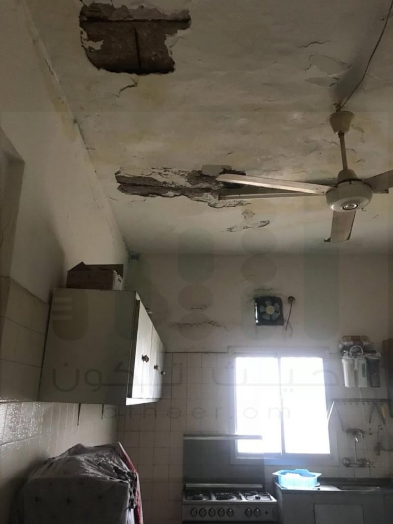 بدون ماء وأحيانًا بلا كهرباء: أسرة تناشد أصحاب الخير والأيادي البيضاء لمساعدتها