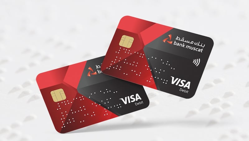 الأولى من نوعها: بنك مسقط يُطلق بطاقة خصم مباشر خاصة للمكفوفين