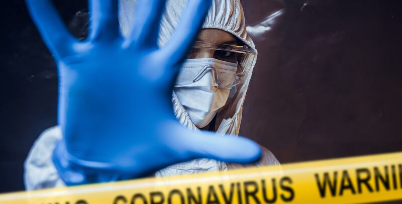 الطيران المدني توضح حول وصول مصابين بكورونا إلى مصر